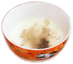 jogurt naturalny, ocet, s�l, pieprz, cukier, miseczka porcelanowa